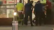 İzmir Adnan Menderes Havalimanı'nda dehşet anları: Polise bıçaklı saldırıda bulunan şüpheli cezaevine gönderildi
