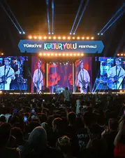 Eğlence kana bulandı: Sefo konserinde bıçaklı saldırıya uğrayan genç hastanede can verdi