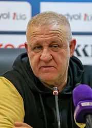 Bakkal’dan net mesaj: “Bu takım zirveyi bırakmaz”