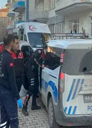 Malatya’da dehşet! Bıçaklı kavgada baba ve oğlu yaralandı