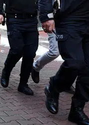 Diyarbakır merkezli dolandırıcılık operasyonu! 10 kişi tutuklandı