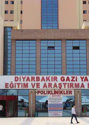 Sınırdan gelen mermi çocuğu vurdu! 10 yaşındaki Eren Diyarbakır’da yaşam mücadelesi veriyor