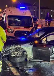 Diyarbakır’da feci kaza! Kantar Kavşağı’nda araçlar hurdaya döndü: 1’i ağır 3 yaralı