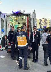 Diyarbakır’da korku dolu anlar: İnşaat halindeki otelde çıkan yangın paniğe yol açtı