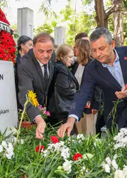 CHP’de sular durulmuyor: Özgür Özel rotayı yeni partiye kırdı, isim için geri sayım başladı
