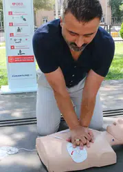 Diyarbakır’da saniyelerle yarış: Kalp durmasına karşı sokaklara "yaşam üniteleri" yerleştirildi