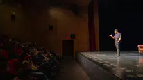 Dünya Anadil Günü’nde Kürtçe Stand-Up gösterisi Diyarbakır’da yoğun ilgi gördü