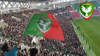 Amedspor taraftarları Bursa'da güç birliğine gitti: Barikat ve Mor Barikat sahneye çıktı