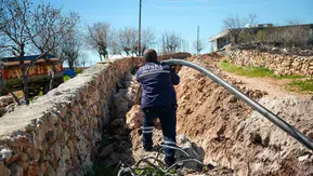Diyarbakır’da mahalleye su hattı çekildi: 6 hane ve caminin sorunu çözüldü