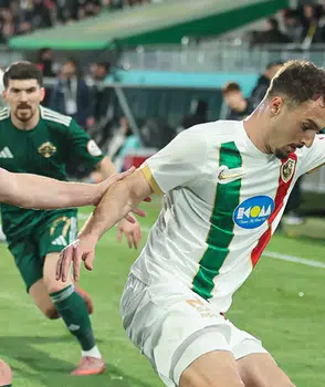 Amedspor’a ilk yarı şoku! Gol iptal edildi, Erokspor önde