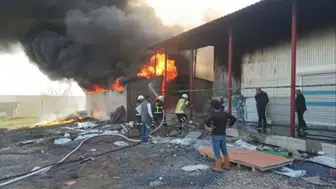 Diyarbakır’da fabrika yangını: Bismil’de alevler gökyüzünü kapladı