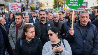 Kürtçeye Statü, Kürtçe Eğitim” sloganıyla Diyarbakır’da yürüyüş