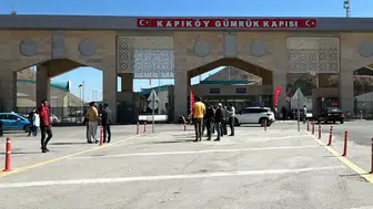 Kapıköy Sınır Kapısı’nda yoğunluk: İran’dan gelenler Tahran’daki durumu anlattı