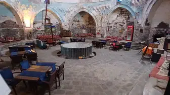 Diyarbakır’ın 500 yıllık şifa kapısı: Tarihi deve hamamı kültür merkezi oldu