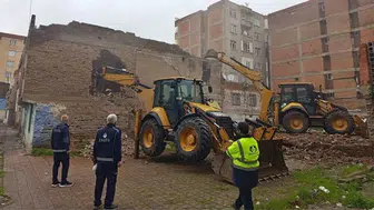 Diyarbakır Bağlar’da metruk binalar tek tek yıkılıyor: 1 yılda 90 yapı kaldırıldı