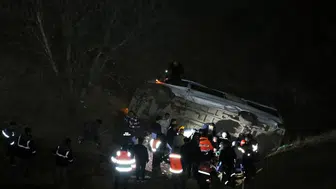 Malatya’da işçi servisi devrildi! 2 kişi hayatını kaybetti, 10 yaralı