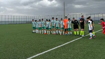 Diyarbakır ekibinden Malatya’da isyan! Gençler ligi maçında saha karıştı