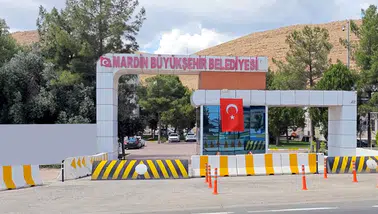 Mardin Büyükşehir Belediyesi’ndeki kayyımın görev süresi uzatıldı