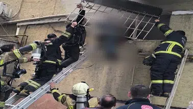 Diyarbakır’da korkutan yangın! Berberde mahsur kalan çırak kurtarıldı