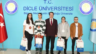 Diyarbakır’ın gururu! Dicle Üniversitesi kick boksta Türkiye’ye damga vurdu
