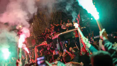 Diyarbakır’da şampiyonluk ateşi yanıyor: Amedspor’un Süper Lig zaferi Newroz Parkı’nda dev bir şölenle taçlanacak