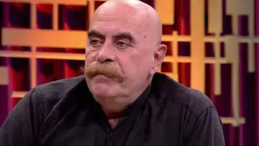 Ünlü yönetmen Ezel Akay'dan şoke eden haber: Bursa'daki operasyonda gözaltına alındı