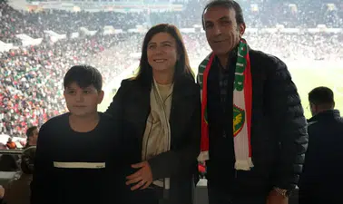 Diyarbakır’da kritik maçta tribünler doldu: Serra Bucak da takip etti