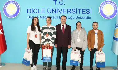 Diyarbakır’ın gururu! Dicle Üniversitesi kick boksta Türkiye’ye damga vurdu
