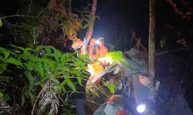 Endonezya’da korkutan kaza: Helikopter düştü, 8 can kaybı