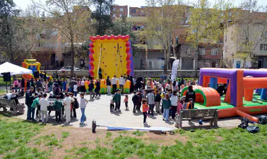 Diyarbakır’da sokaklar spor alanına dönüştü: Yüzlerce çocuk sahaya indi