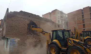 Diyarbakır’da tehlike saçan binalar tek tek yıkılıyor