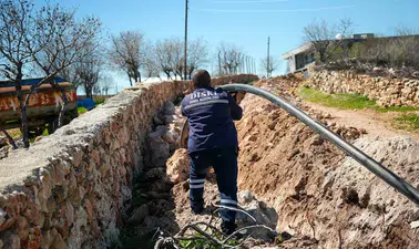 Diyarbakır’da mahalleye su hattı çekildi: 6 hane ve caminin sorunu çözüldü