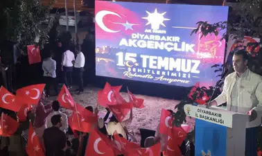 Diyarbakır'da 15 Temmuz nöbeti: Hemşehrileri Erkan Petekkaya'nın başrolündeki filmle o geceyi andılar