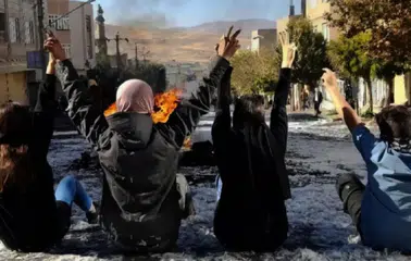 İran’da Kürt muhalefeti birleşiyor: Yeni koalisyon ve Peşmerge hazırlığı