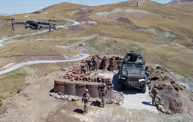 İran’da Kürt bölgesinde askeri sevkiyat: Sınır hattında gerilim tırmanıyor