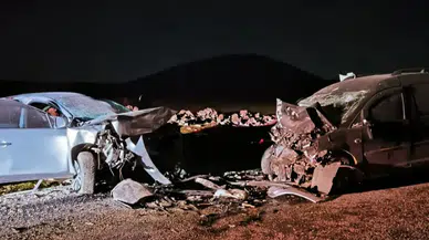 Diyarbakır Çınar’da feci kaza: 5 kişi hayatını kaybetti