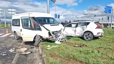 Diyarbakır’da öğrenci servisi kazası! Çok sayıda yaralı var