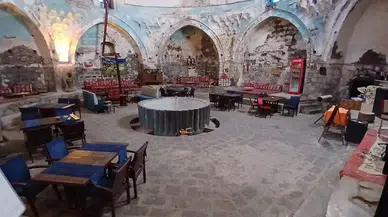 Diyarbakır’ın 500 yıllık şifa kapısı: Tarihi deve hamamı kültür merkezi oldu