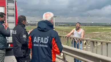 Diyarbakır’da köprüde ölümle burun buruna! Son anda vazgeçirildi
