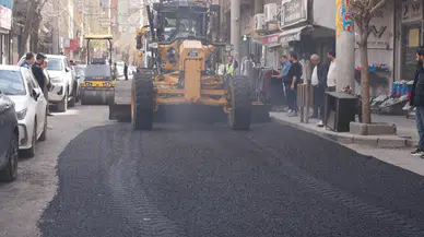Diyarbakır’da dev çalışma! 3 bin ton asfalt kullanıldı