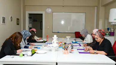Diyarbakır’da 357 kadın DİSMEK ile hayata tutunuyor
