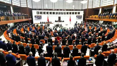 Meclis’te yeni dönem: Doğum izni süresi uzatıldı, sosyal medya ve oyun platformlarına sıkı denetim geliyor