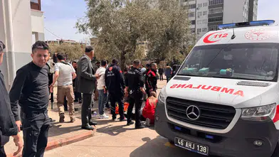 Okulda dehşet! Silah sesleri panik yarattı: Ölü ve yaralılar var