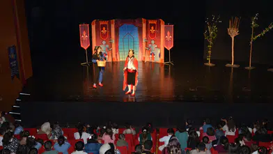 Diyarbakır’da çocuklara tiyatro sürprizi: 350 minik sahnenin parçası oldu