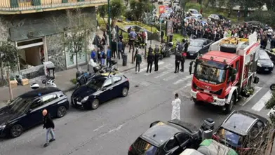 Napoli’de banka soygunu: 25 kişi rehin alındı, saldırganlar tünelle kaçtı