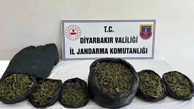 Diyarbakır’da zehir tacirlerine ağır darbe: 22 adrese eş zamanlı şafak operasyonu