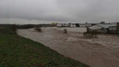 Diyarbakır’da dere taştı, tarım arazileri sular altında