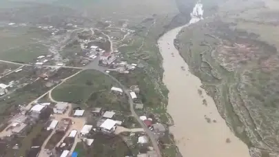 Diyarbakır’da dere taştı! Yol kapandı, tarlalar sular altında