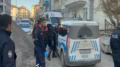 Malatya’da dehşet! Bıçaklı kavgada baba ve oğlu yaralandı