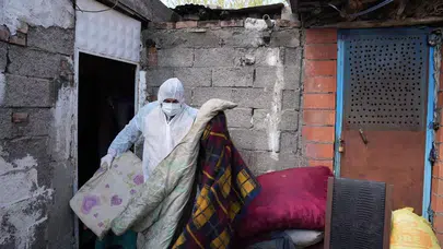 Diyarbakır’da çöp ev gerçeği: Belediye ekipleri müdahale etti, hayat değişti